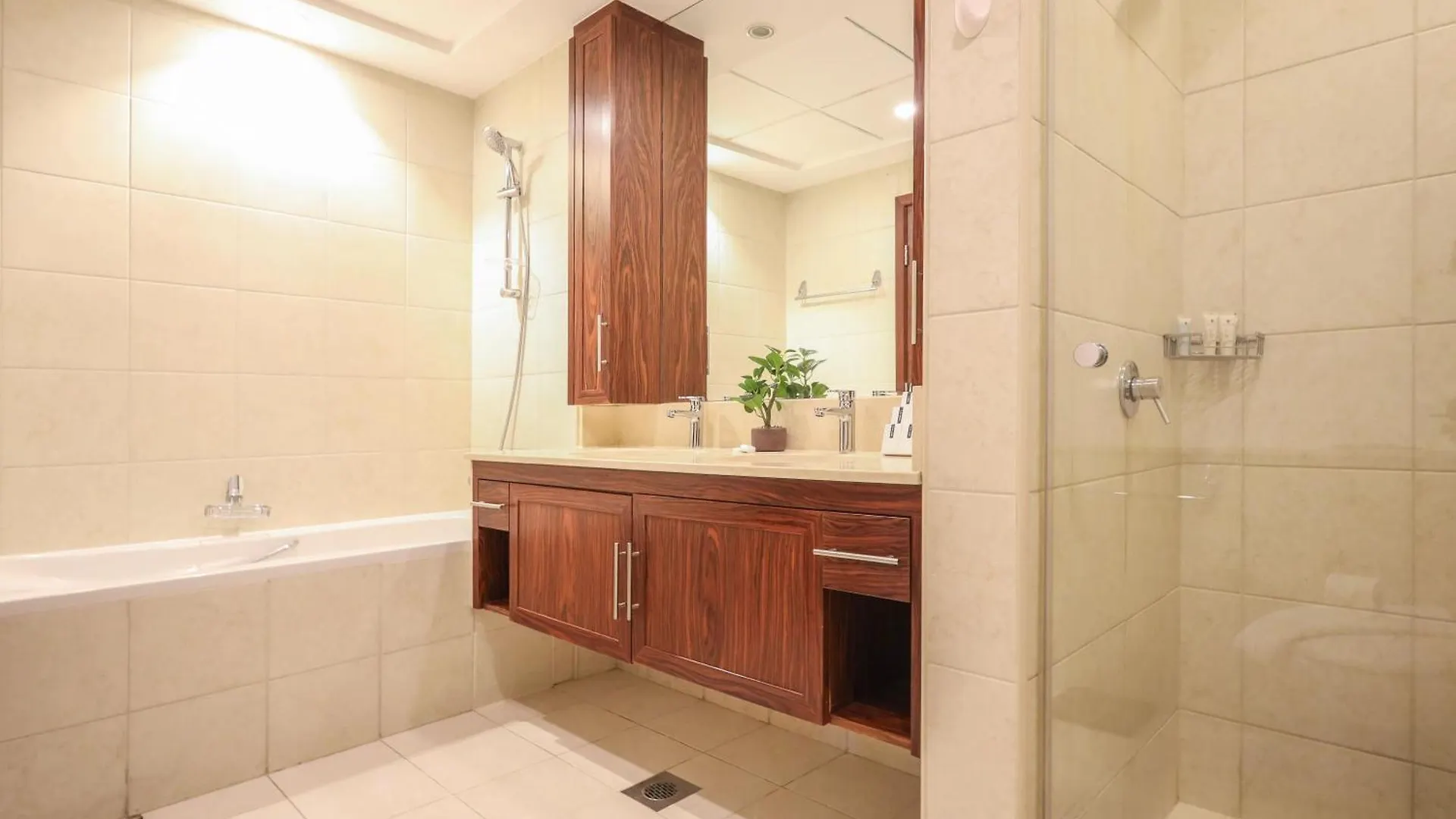 Elite Lux Holiday Homes - Breathtaking Burj Khalifa Views 2 Bhk In Downtown Dubai 0*,  United Arab Emirates