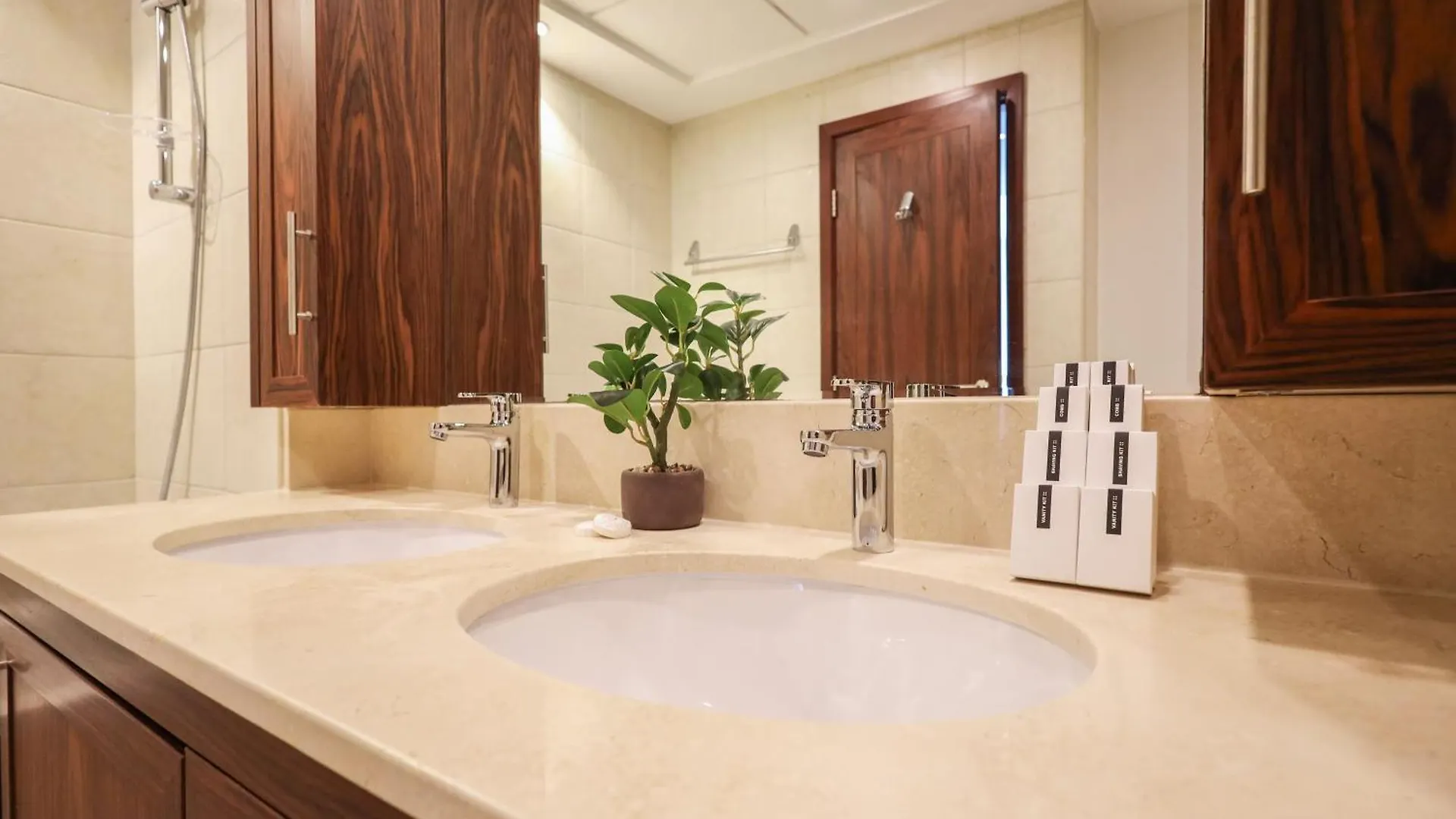 Elite Lux Holiday Homes - Breathtaking Burj Khalifa Views 2 Bhk In Downtown Dubai Apartment